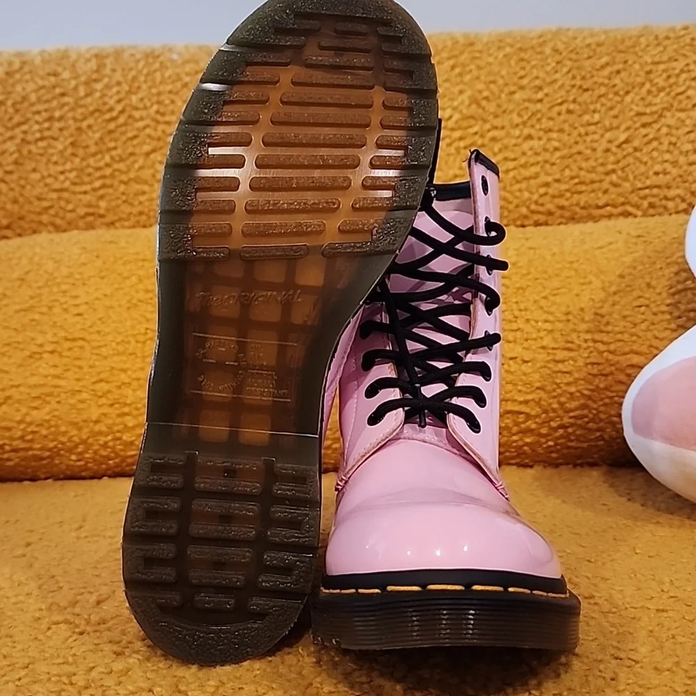 Dr. Marten 1460 Pale Pink Patent Leather Boot 10W/8.5M (US) Brand New - Picture 6 of 7